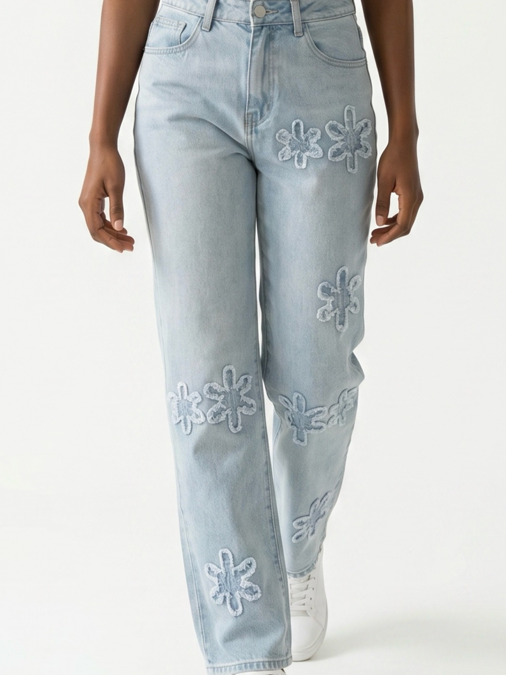 Light Blue Floral-Appliqué Straight-Leg Jeans - Picture 4 of 15